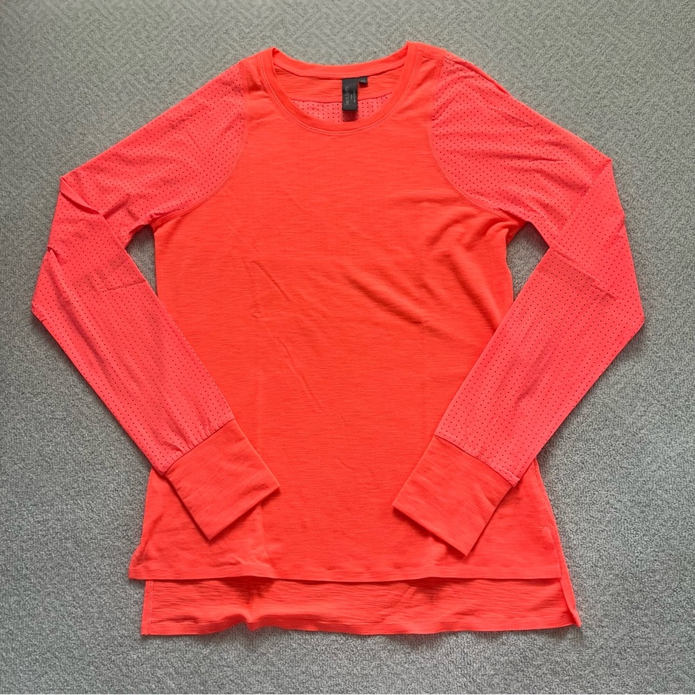 Sweaty Betty Breeze Merino Long Sleeve Top in Vibrant Coral